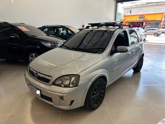 CHEVROLET CORSA 1.4 MPFI PREMIUM 8V FLEX 4P MANUAL CHEVROLET CORSA 1.4 MPFI PREMIUM 8V FLEX 4P MANUAL